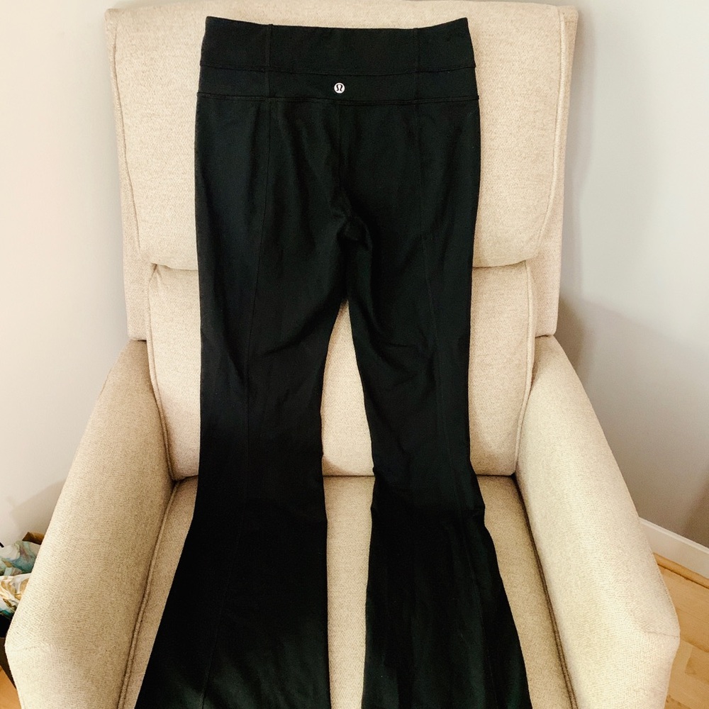 Lululemon wide leg yoga pant.